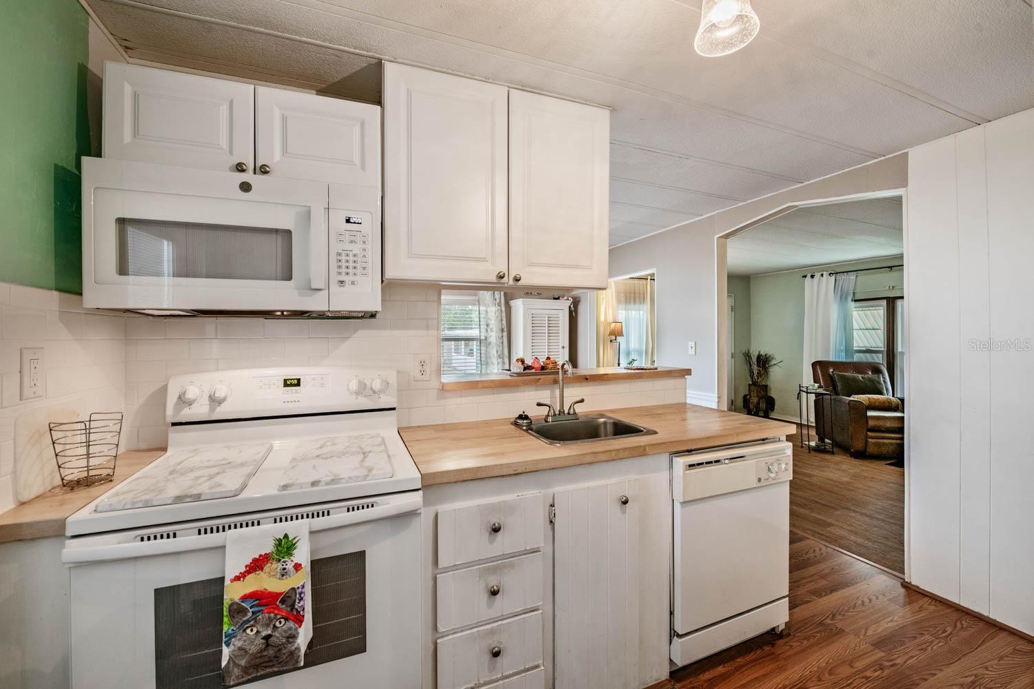 SPANISH TRAILS VILLAGE CONDO - Residential