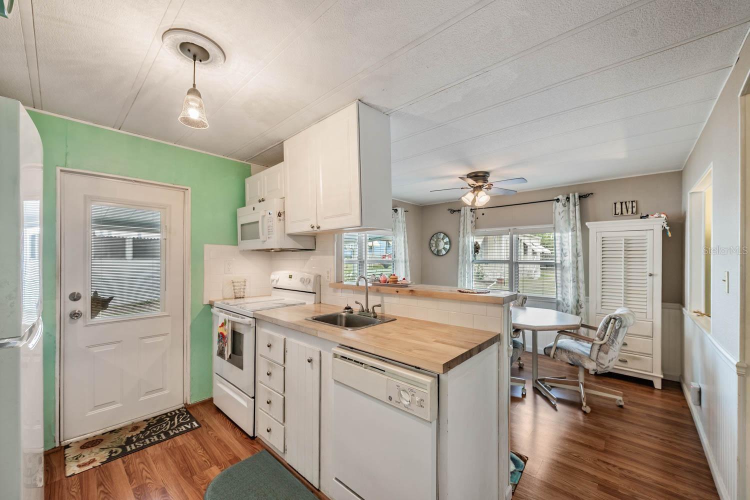 SPANISH TRAILS VILLAGE CONDO - Residential