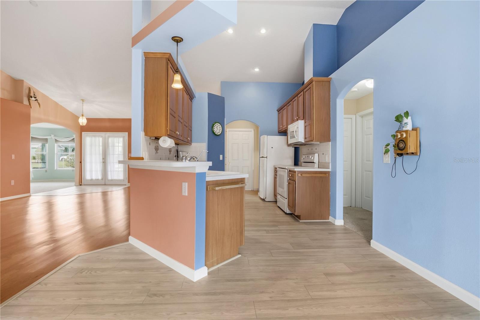 LEESBURG LAKE POINTE AT SUMMIT - Residential