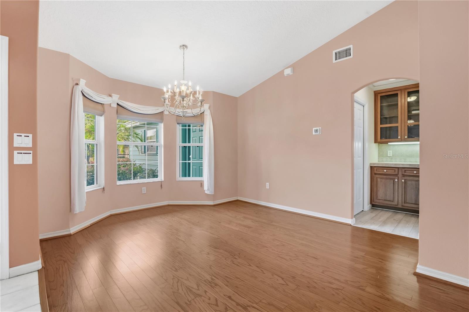 LEESBURG LAKE POINTE AT SUMMIT - Residential