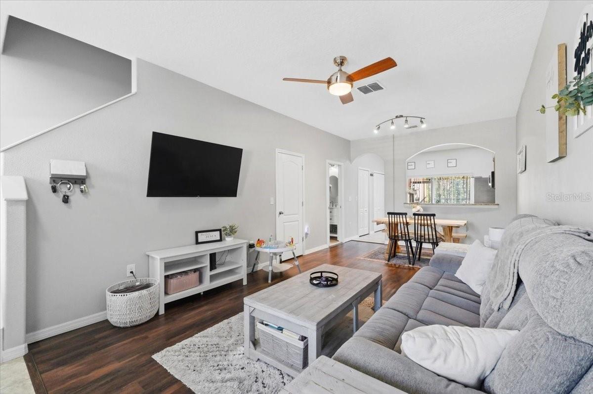 AUTUMNWOOD GROVE - Residential