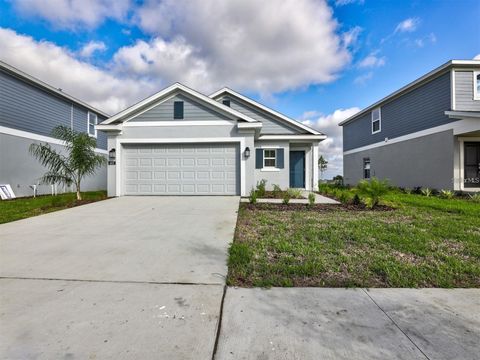 3 beds bed, 2 baths bath property at 602 Bell Prairie Circle, Lake Wales, FL 33859