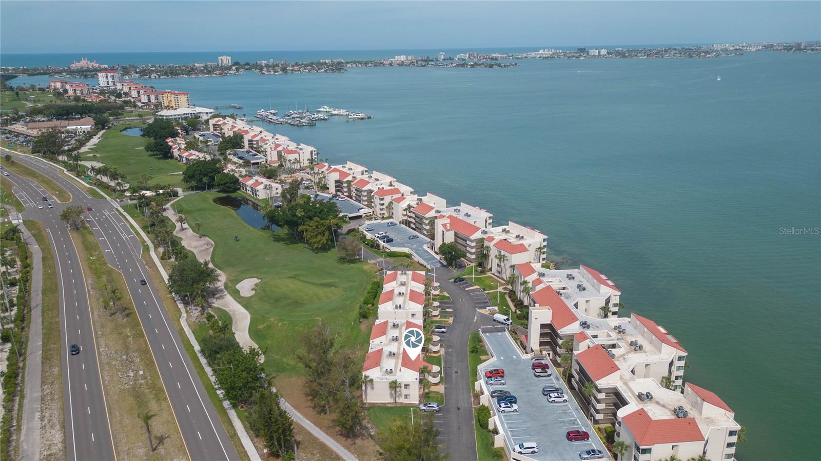 LA PUERTA DEL SOL CONDO - Residential