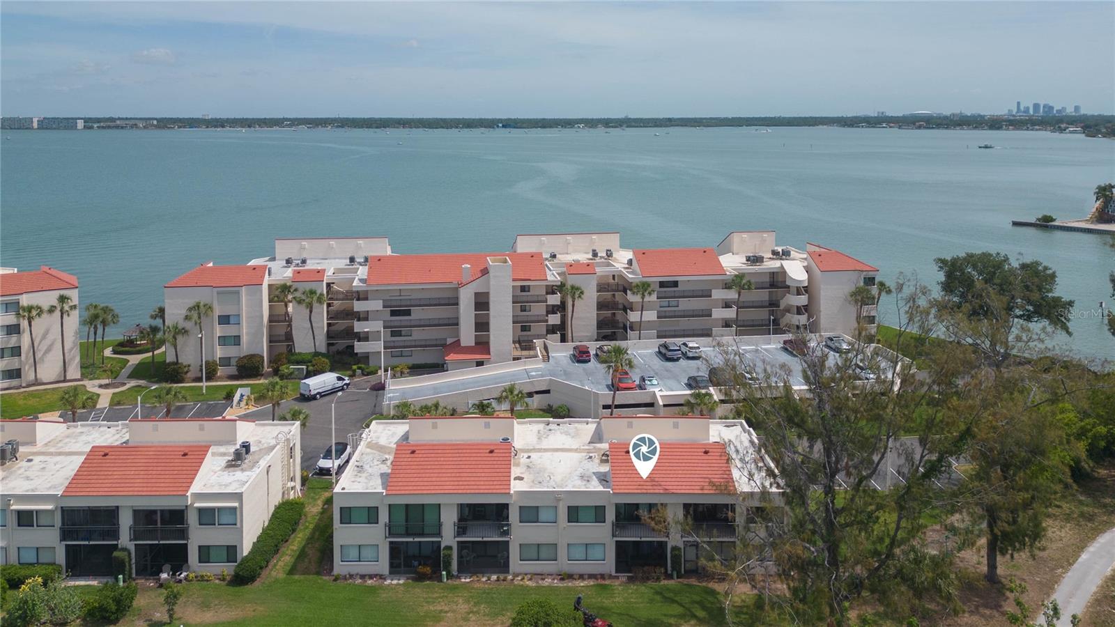 LA PUERTA DEL SOL CONDO - Residential
