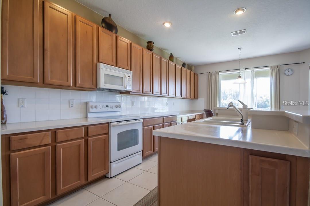 CONCORD STATION PH 01 UNITS A & B - Residential