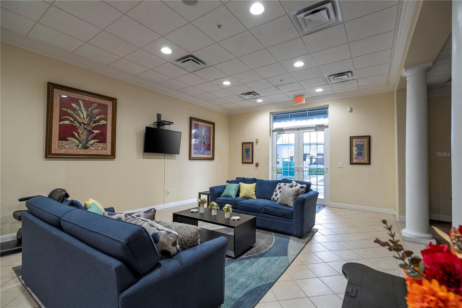 BLUE HERON BEACH RESIDENCE TOWER I - Residential
