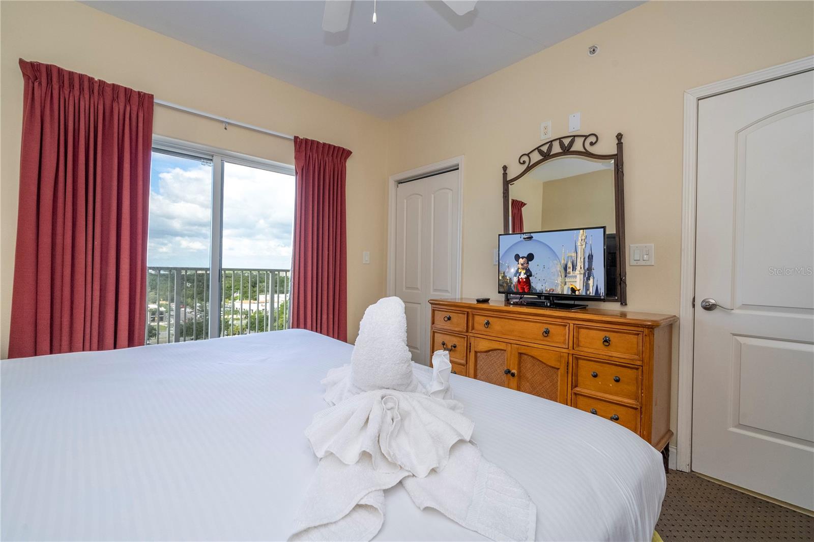BLUE HERON BEACH RESIDENCE TOWER I - Residential