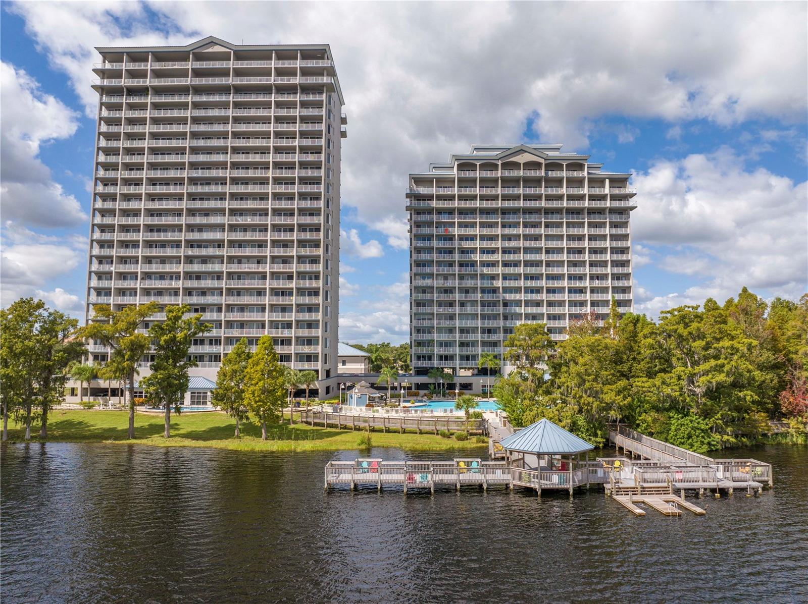BLUE HERON BEACH RESIDENCE TOWER I - Residential
