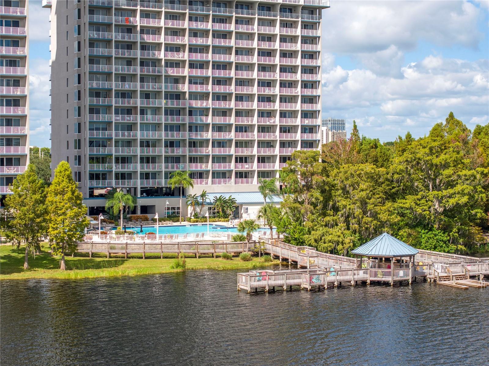 BLUE HERON BEACH RESIDENCE TOWER I - Residential