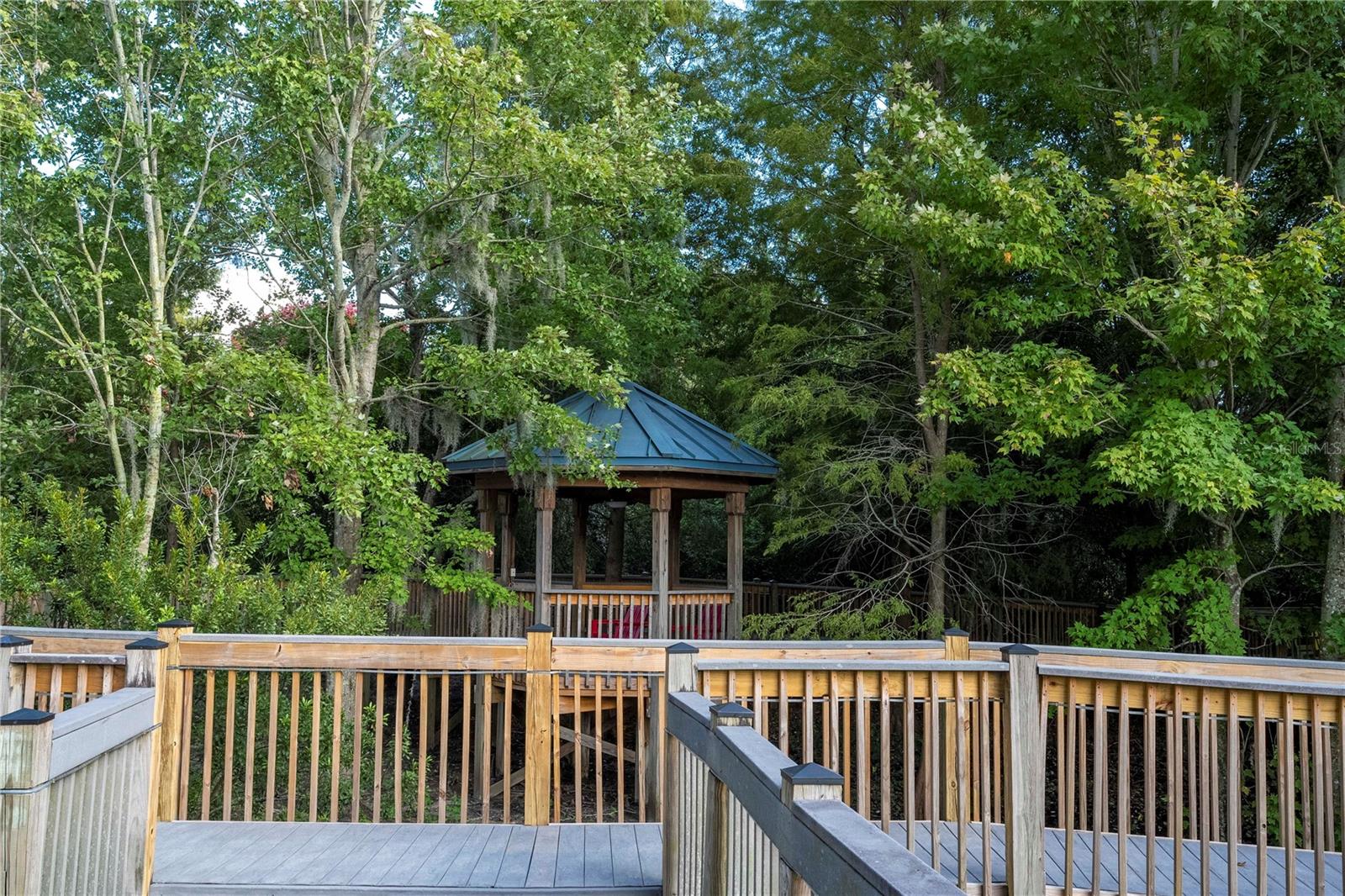 BLUE HERON BEACH RESIDENCE TOWER I - Residential