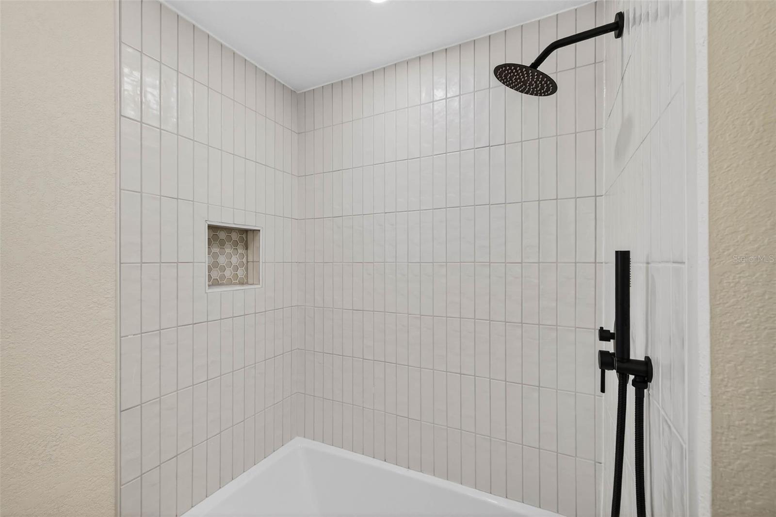 HYDE PARK - Residential