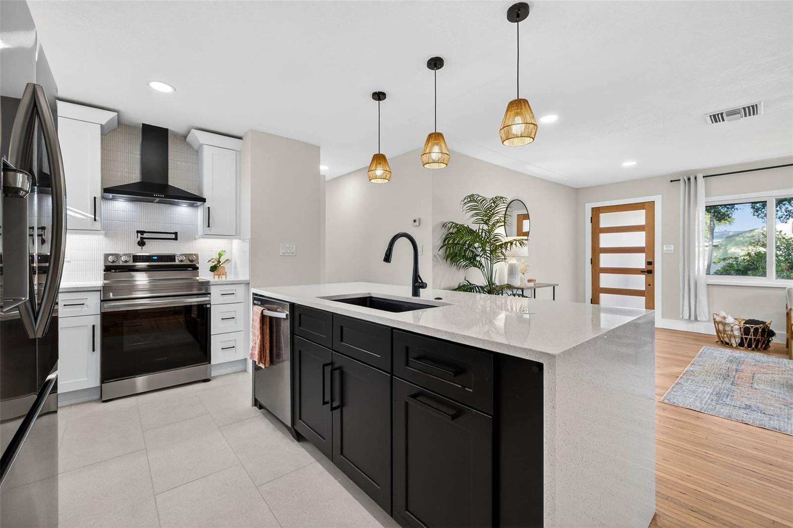 HYDE PARK - Residential