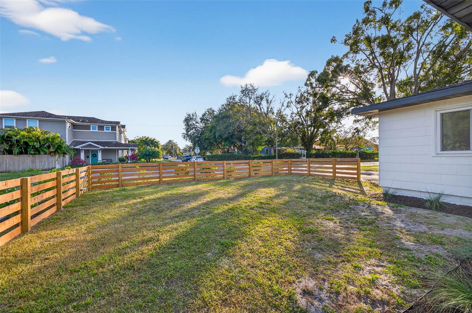 HYDE PARK - Residential