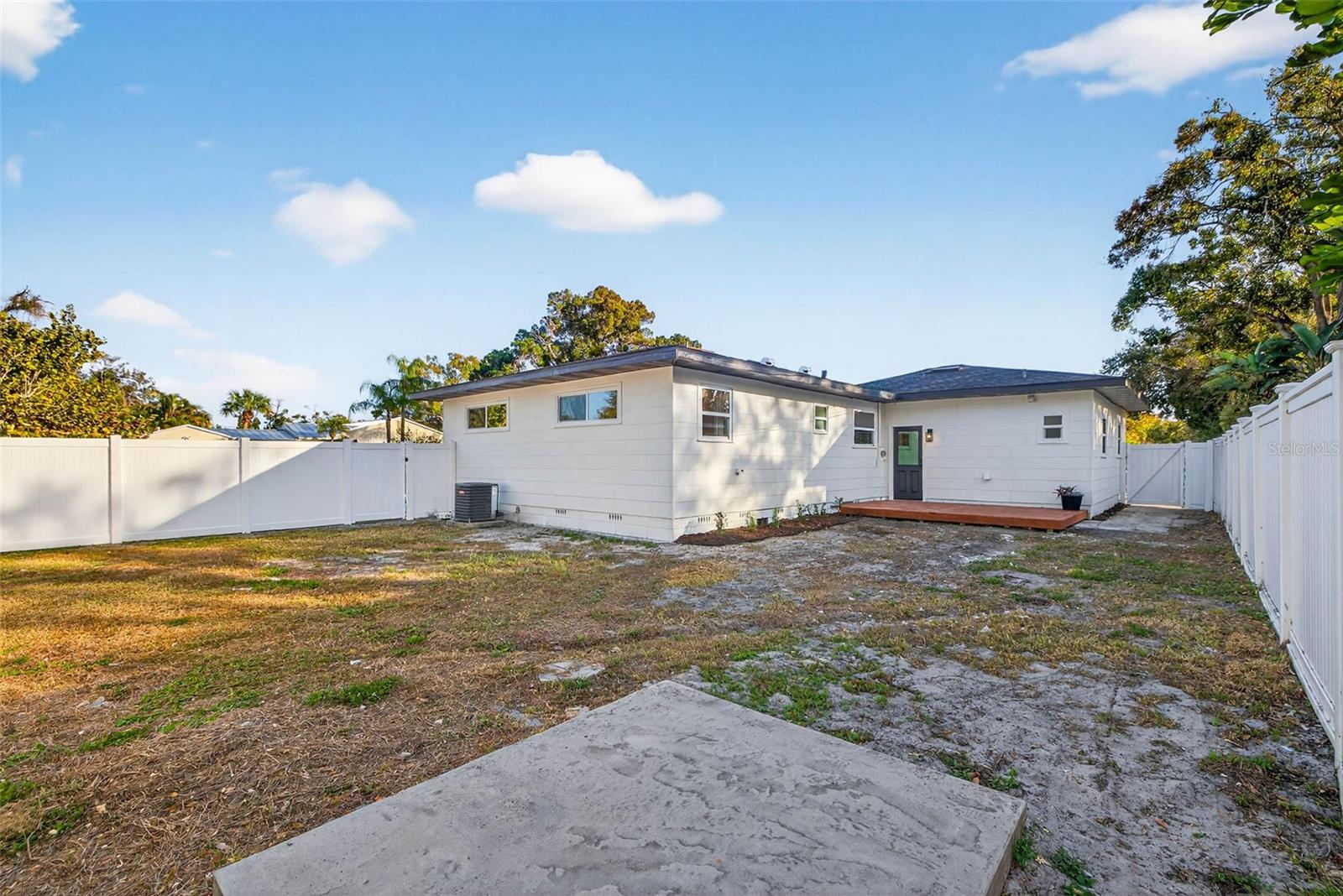 HYDE PARK - Residential