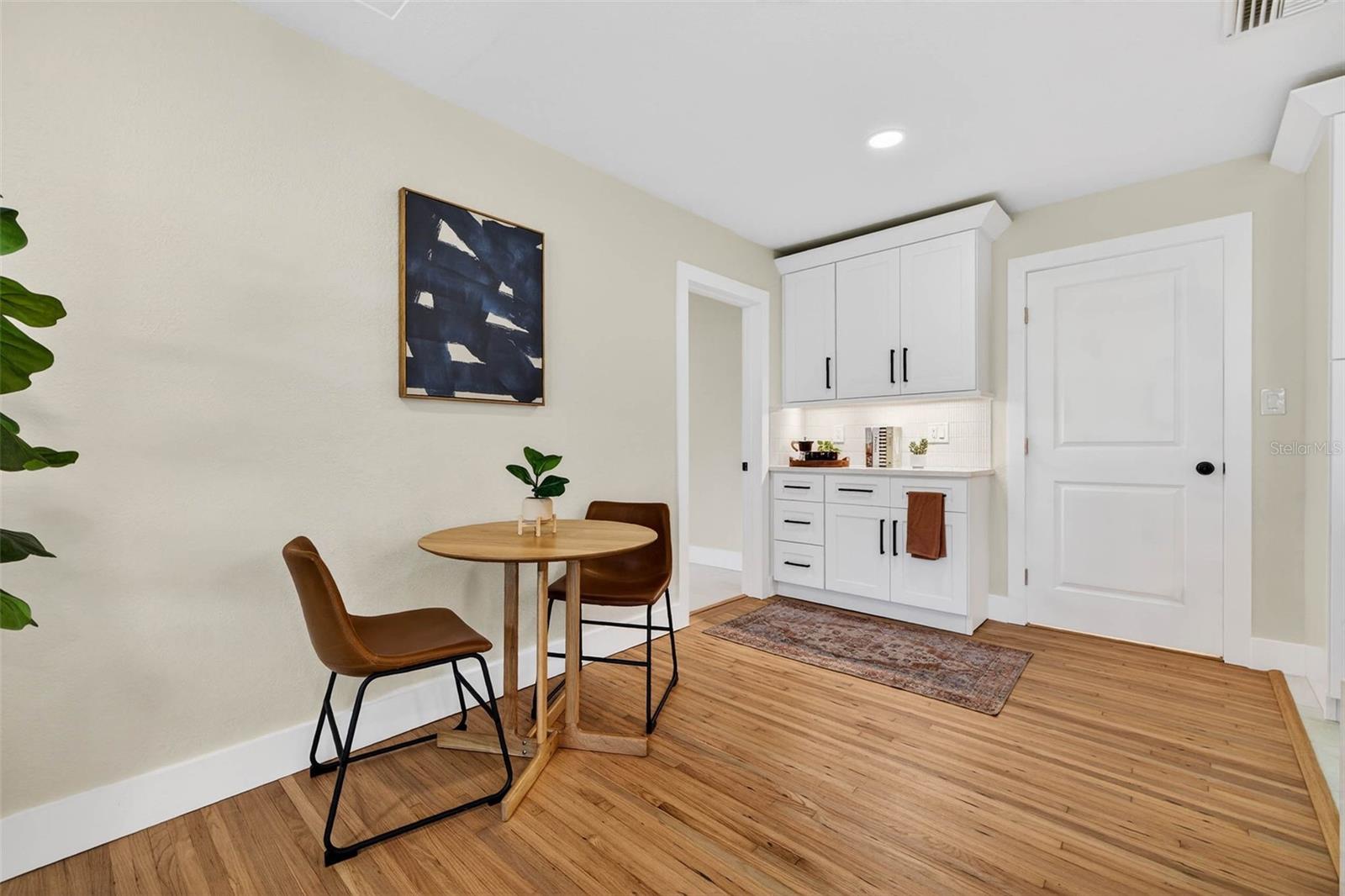 HYDE PARK - Residential