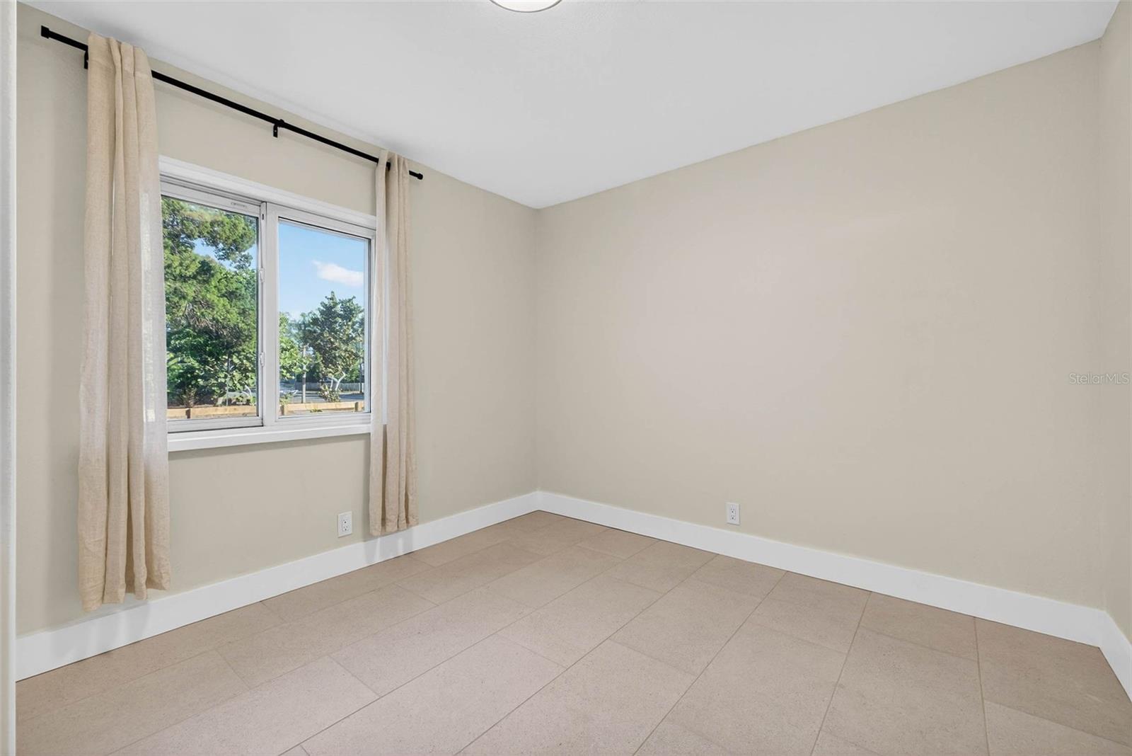 HYDE PARK - Residential