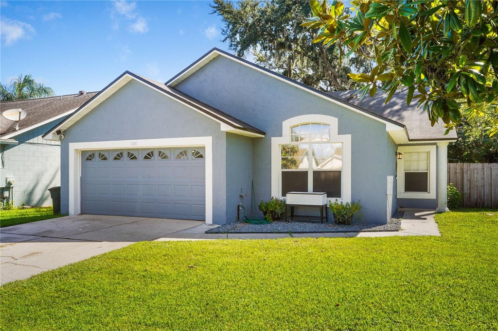 Photo of 100 Kelly Circle, Sanford, FL 32773 (MLS # O6439023)