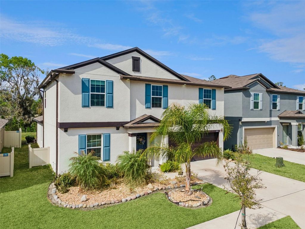 Photo of 1814 Red Loop, Lakeland, FL 33801 (MLS # O6390167)