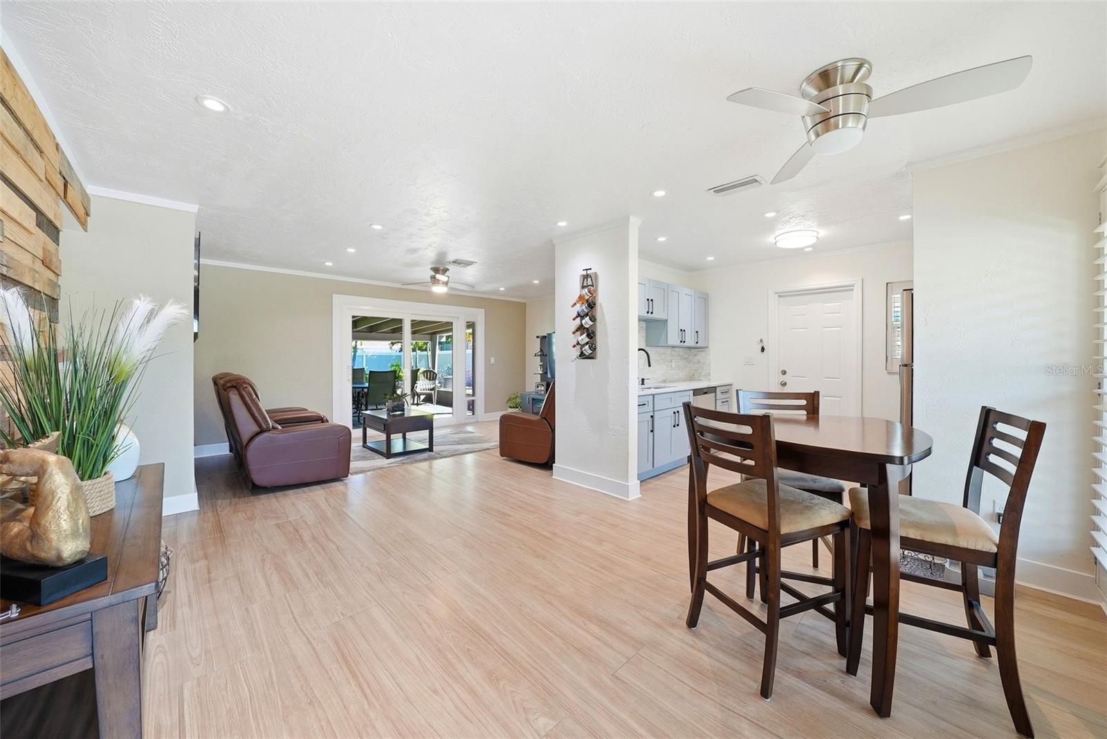 SNELL SHORES MANOR - Residential