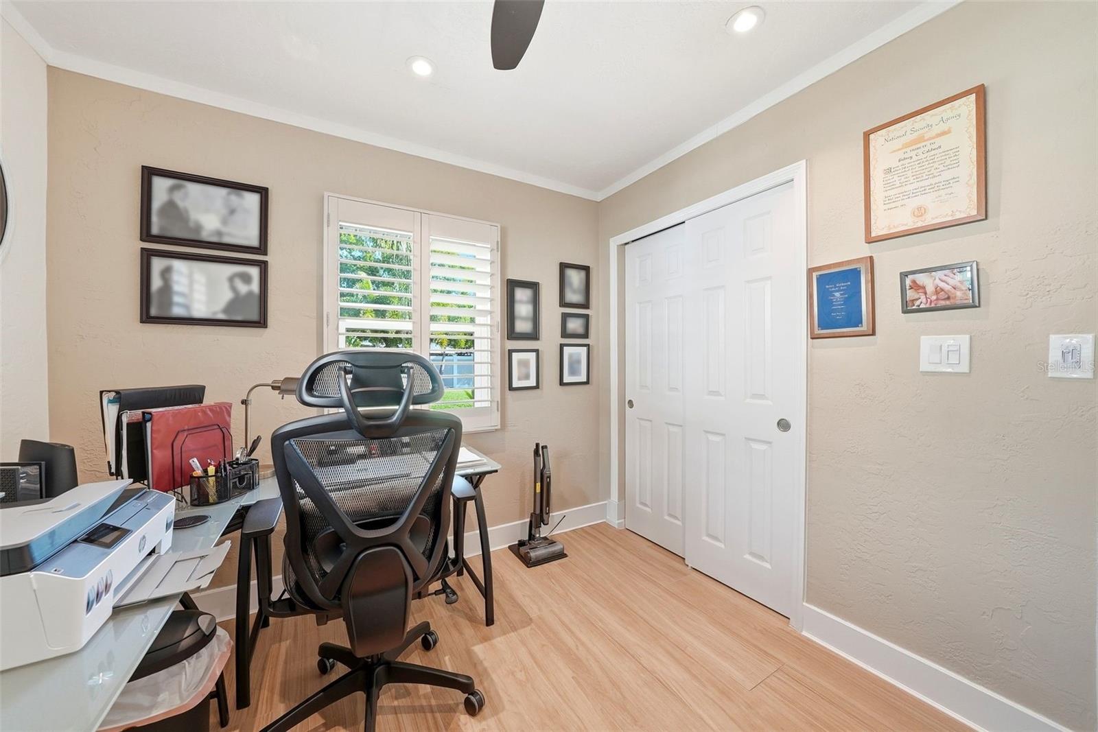 SNELL SHORES MANOR - Residential