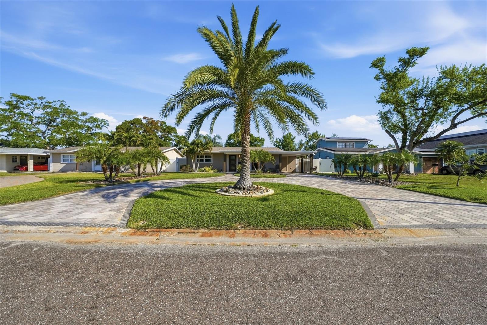 SNELL SHORES MANOR - Residential