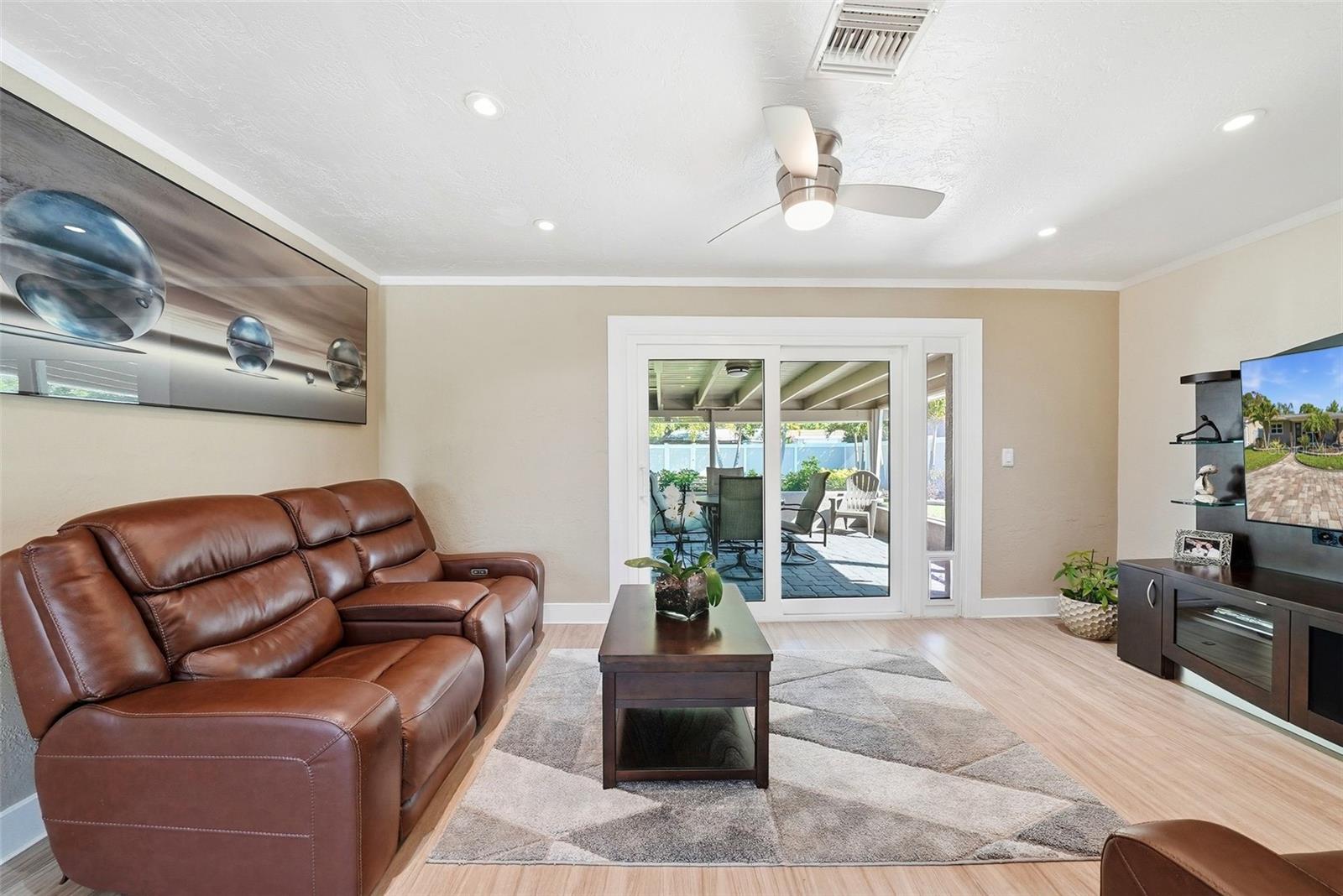 SNELL SHORES MANOR - Residential