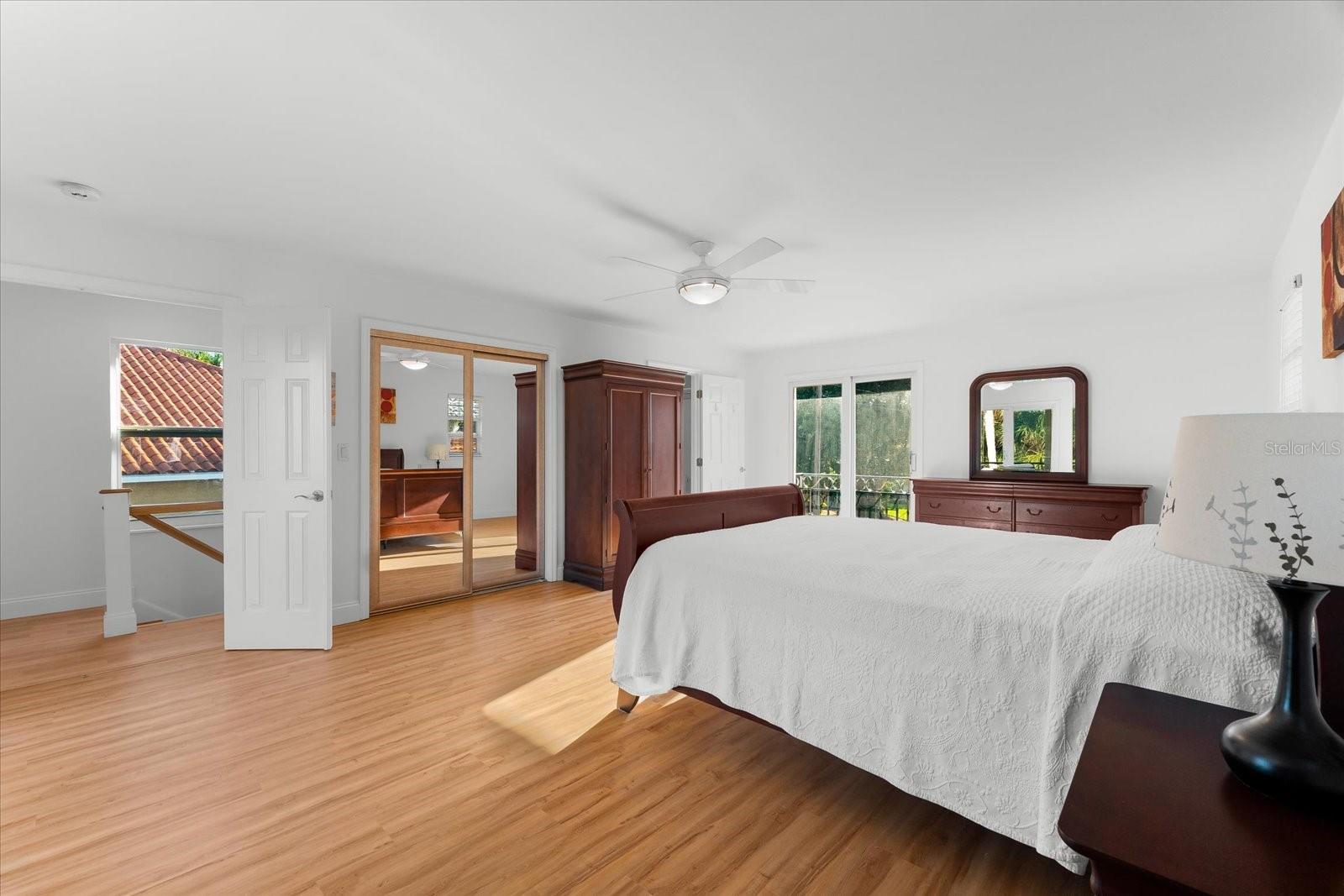 SIESTA ISLES - Residential
