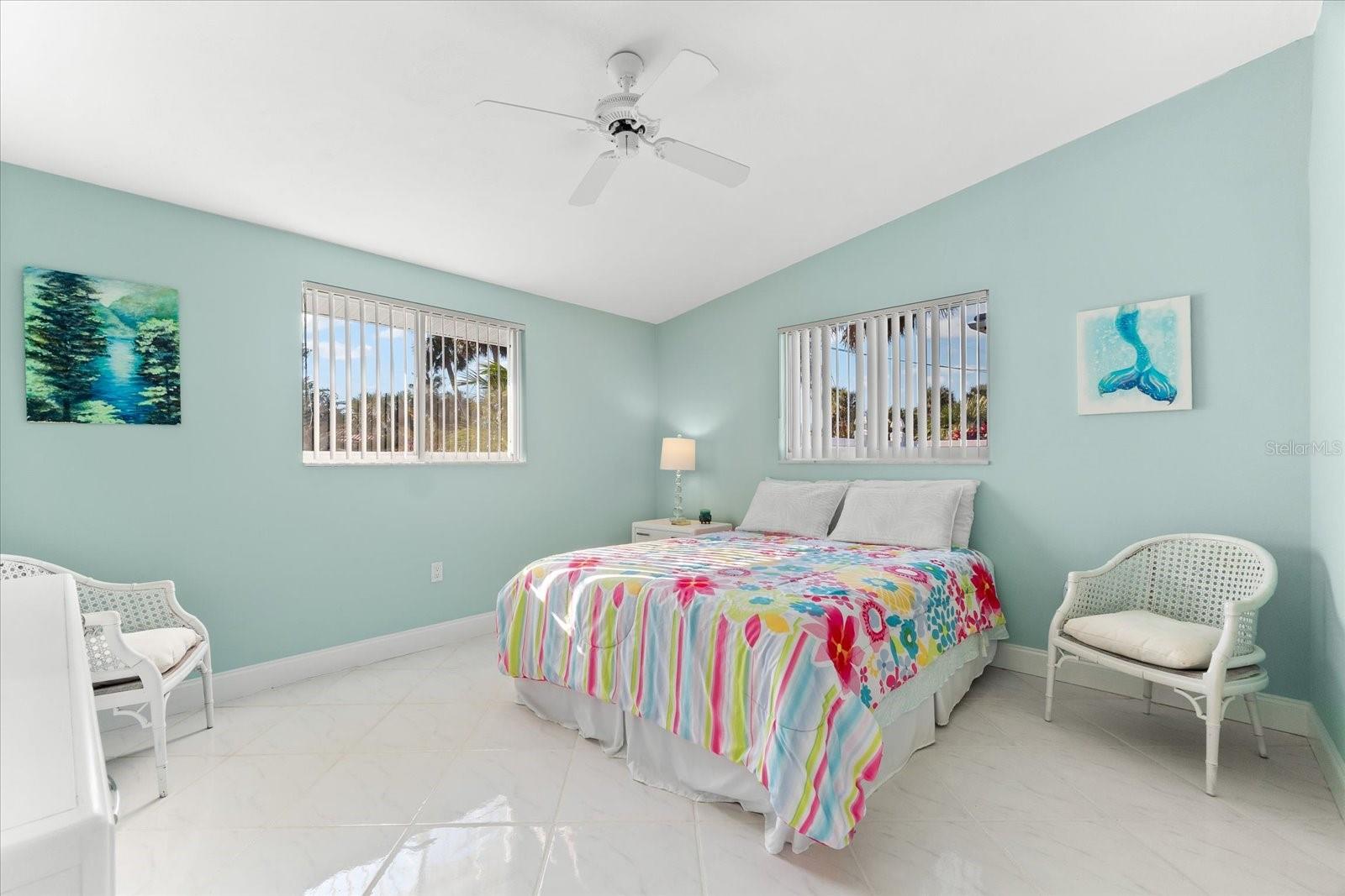 SIESTA ISLES - Residential