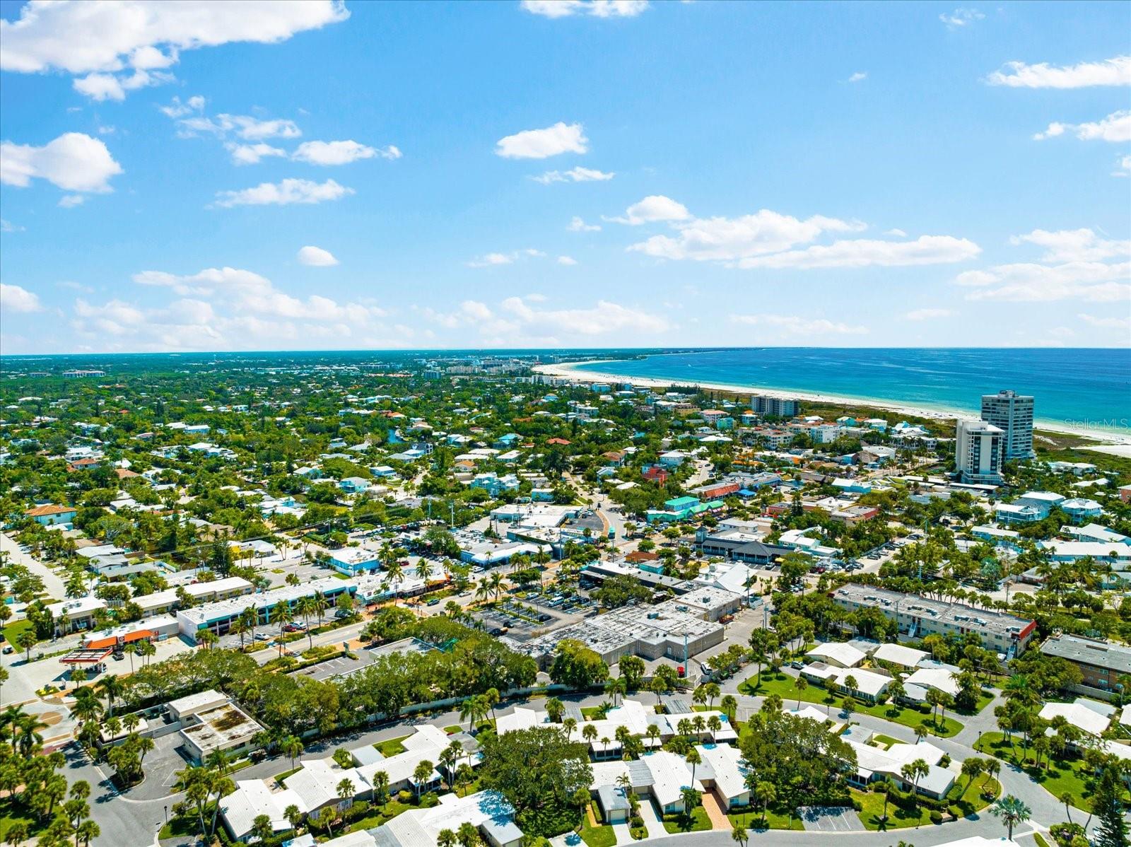 SIESTA ISLES - Residential