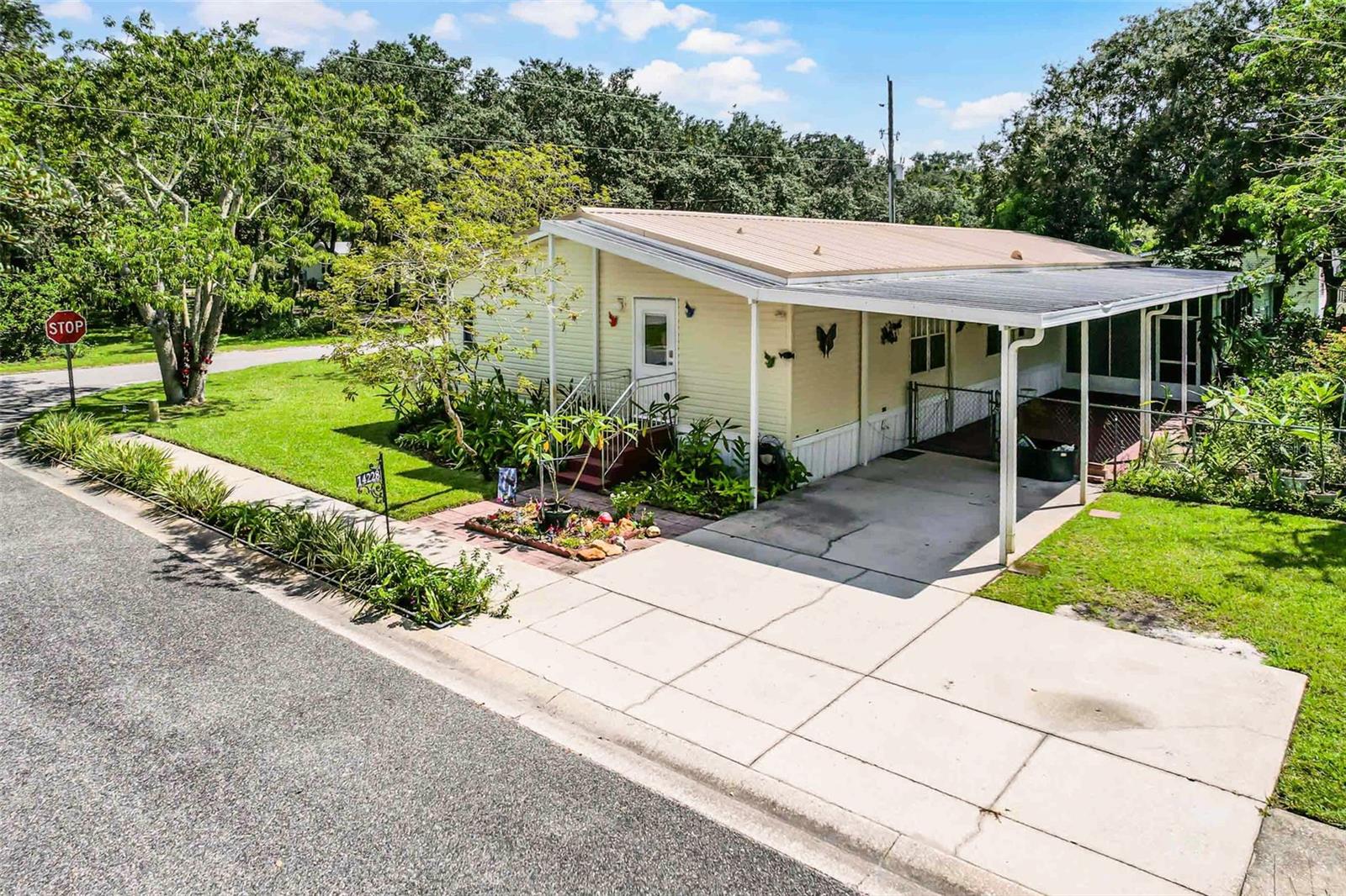 ASTATULA MEADOWS SUB - Residential