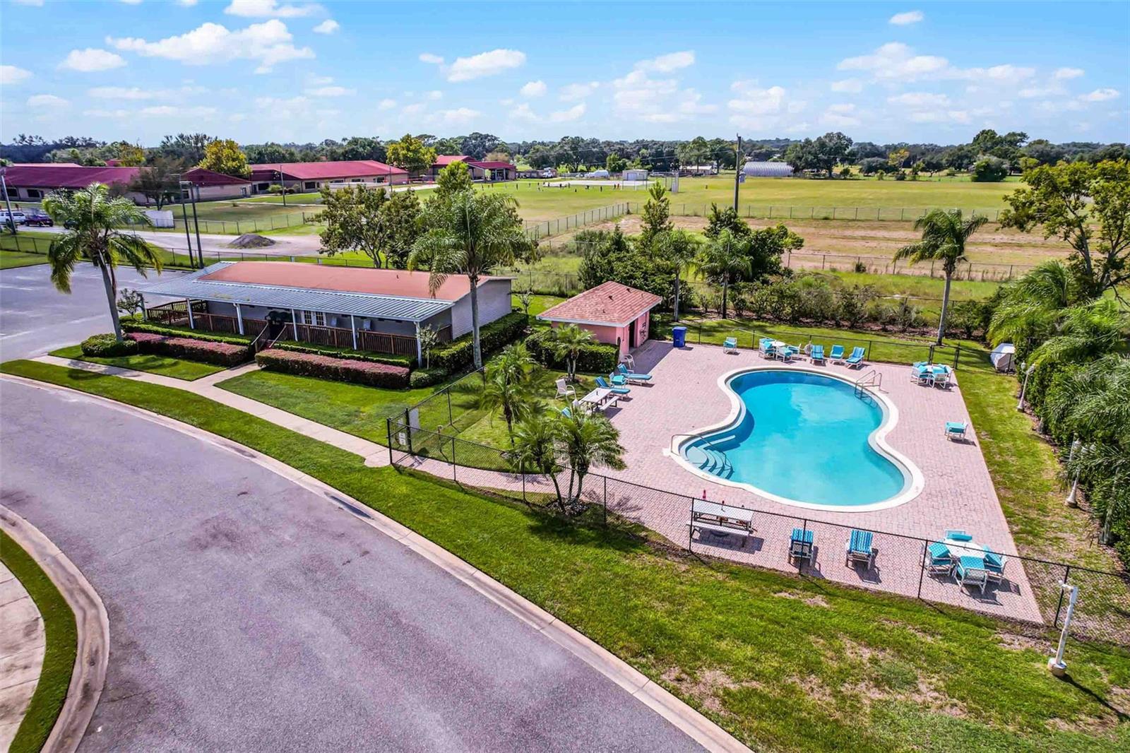 ASTATULA MEADOWS SUB - Residential