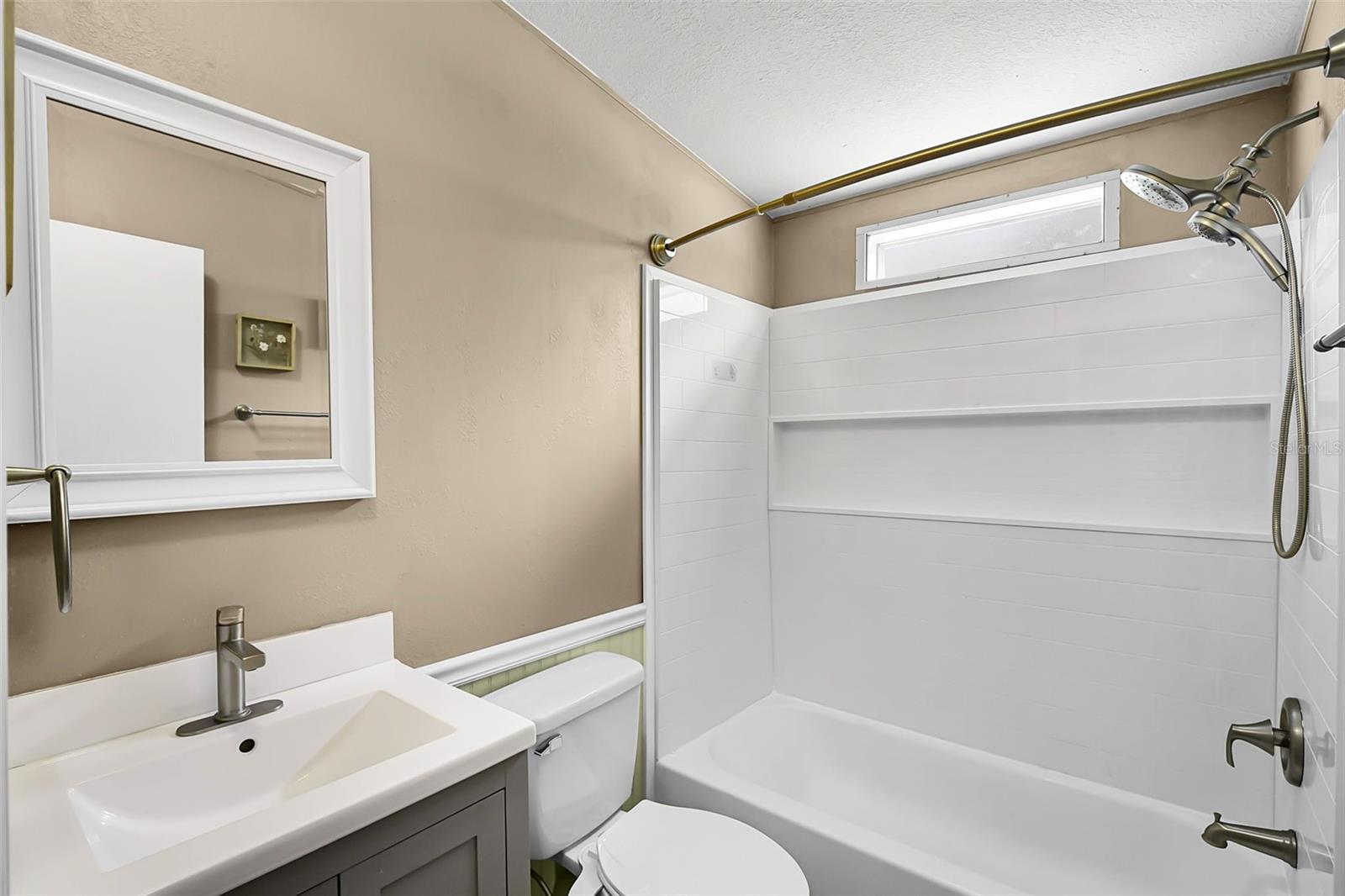 ASTATULA MEADOWS SUB - Residential