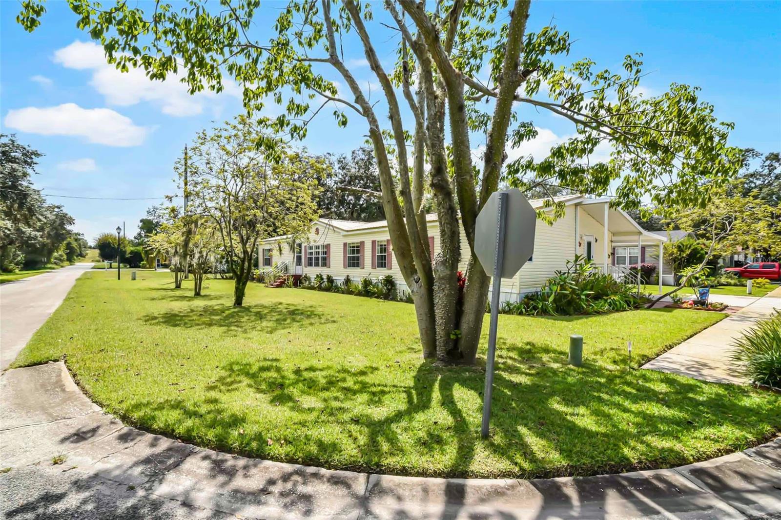 ASTATULA MEADOWS SUB - Residential