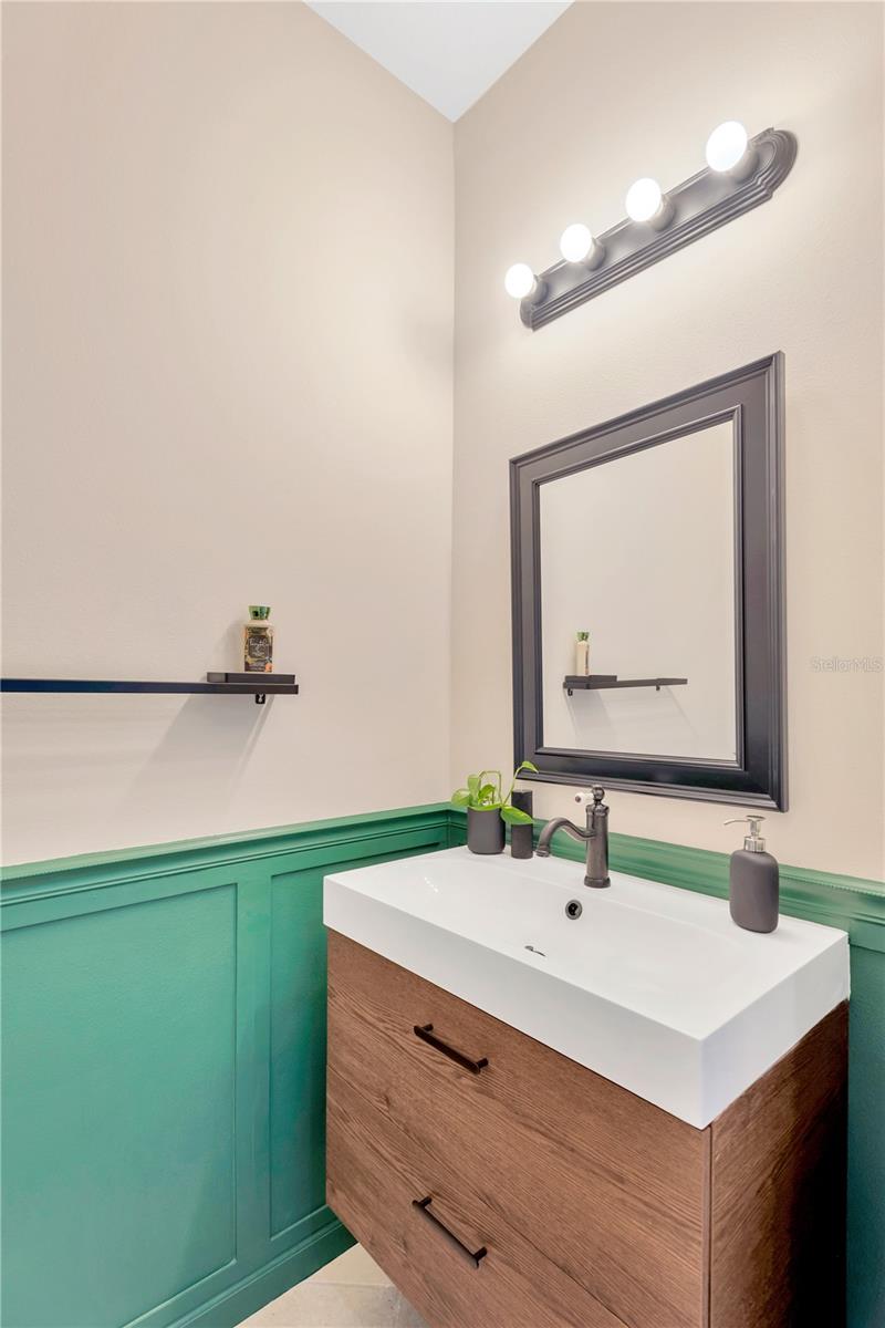 CLUB MANOR EAST OF GRAND HAMPT - Residential