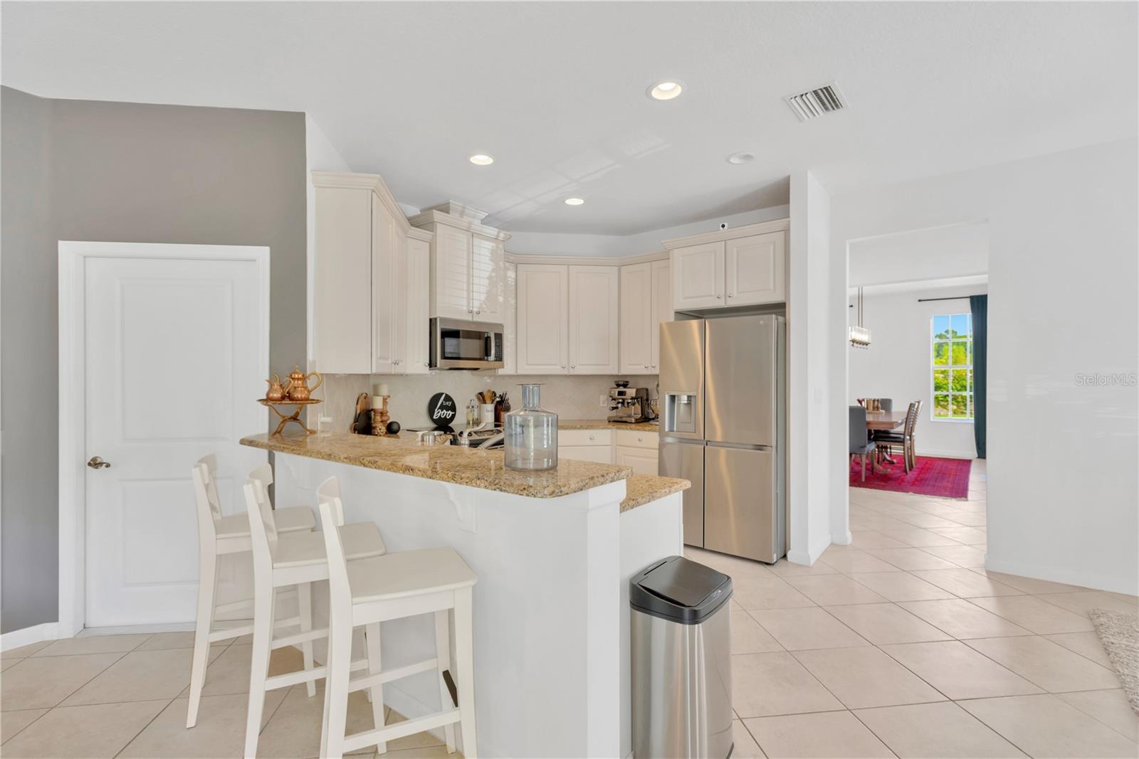 CLUB MANOR EAST OF GRAND HAMPT - Residential