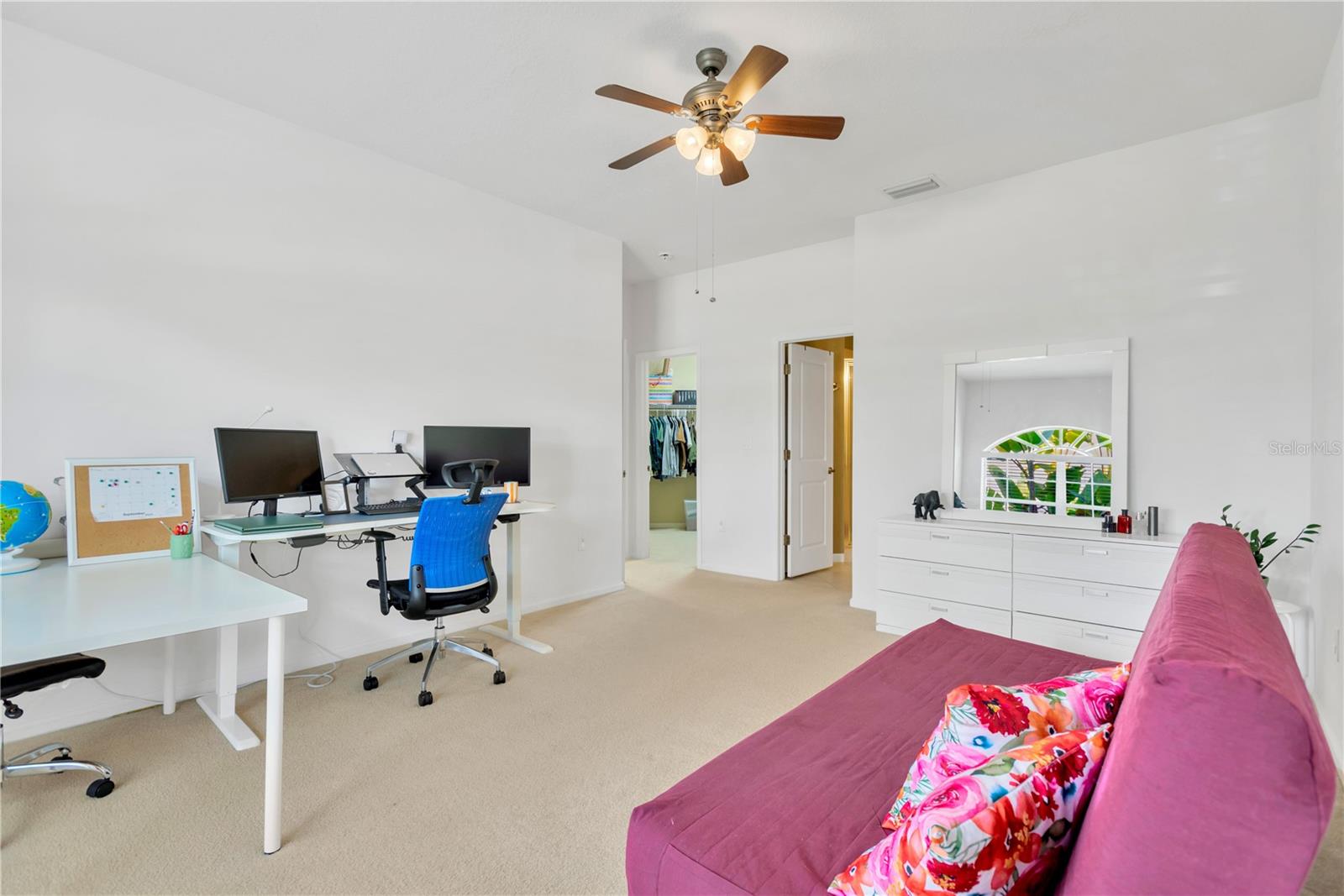 CLUB MANOR EAST OF GRAND HAMPT - Residential