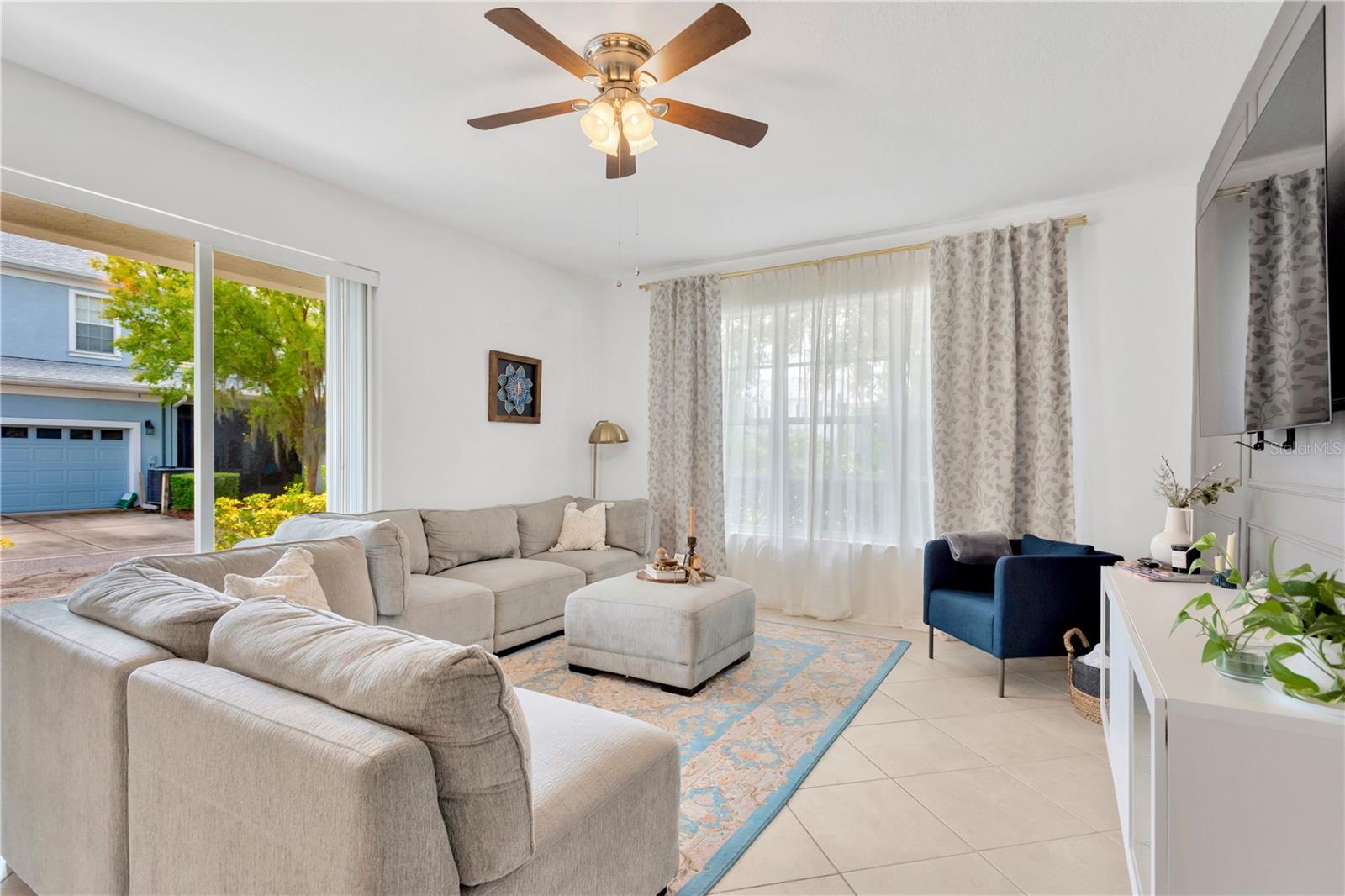 CLUB MANOR EAST OF GRAND HAMPT - Residential