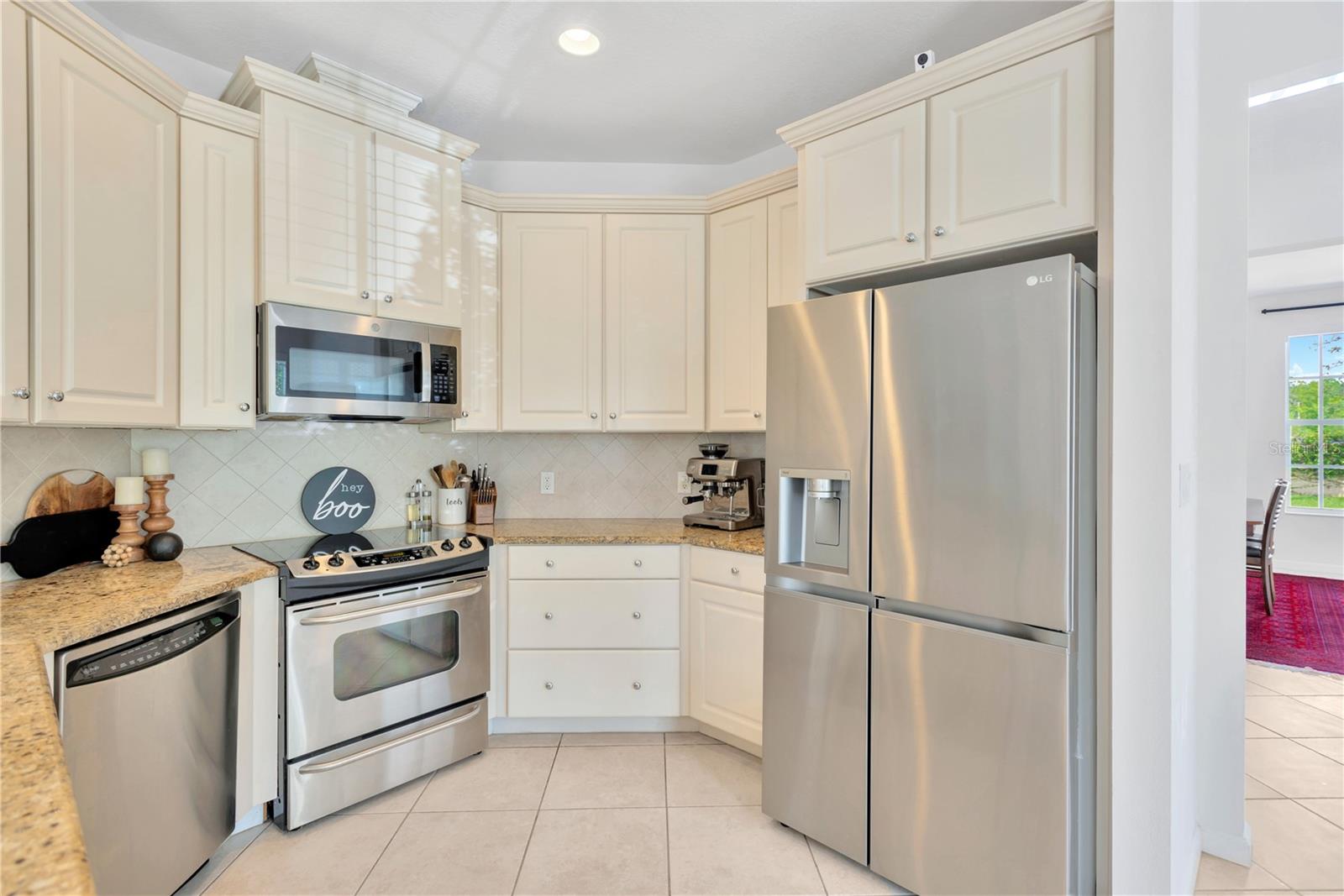 CLUB MANOR EAST OF GRAND HAMPT - Residential