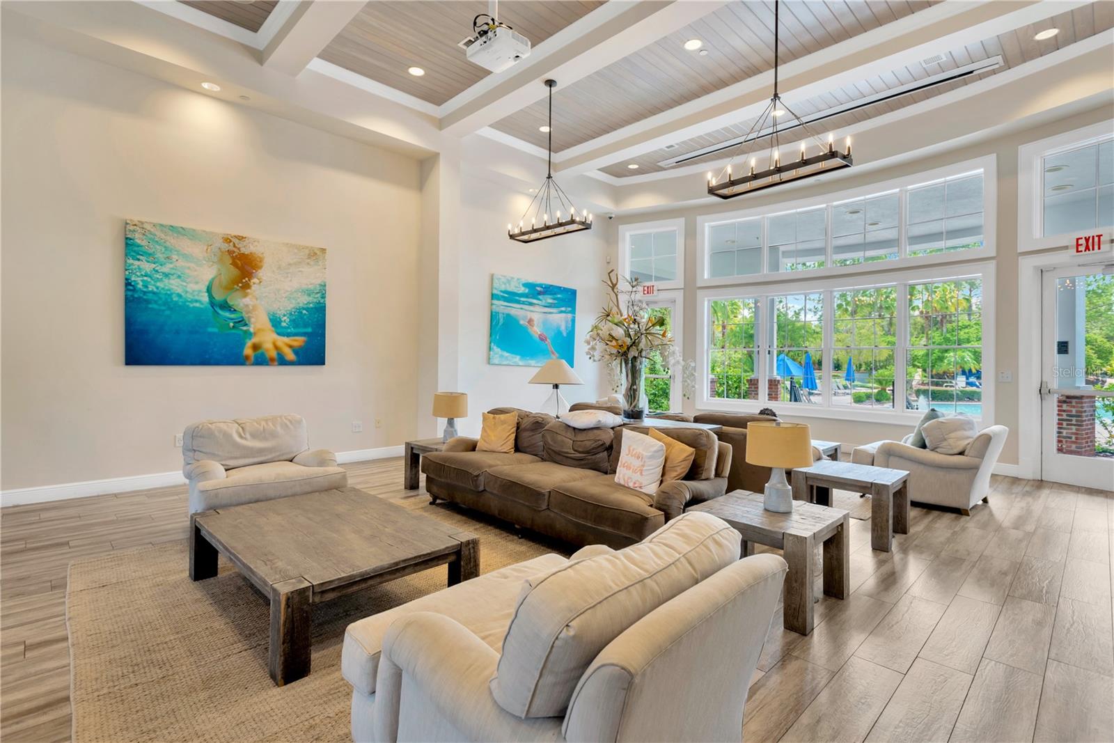 CLUB MANOR EAST OF GRAND HAMPT - Residential