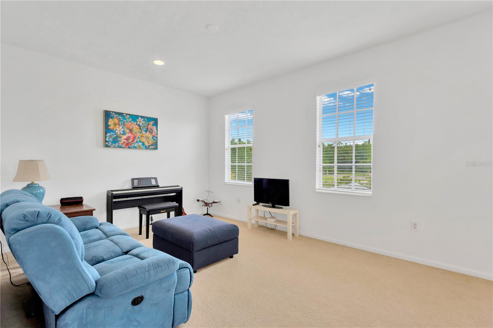 CLUB MANOR EAST OF GRAND HAMPT - Residential