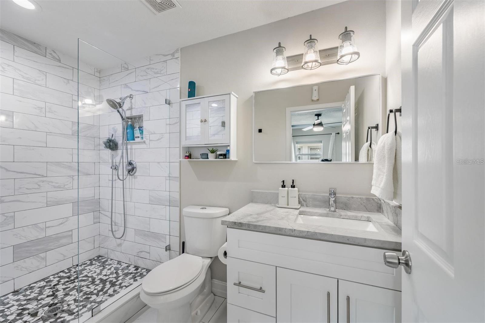 HAMNERS W E ALBIMAR - Residential