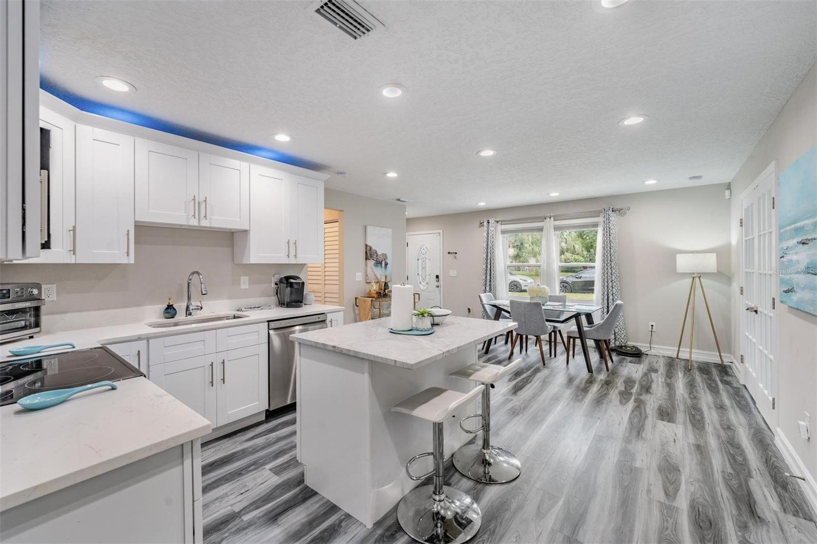 HAMNERS W E ALBIMAR - Residential