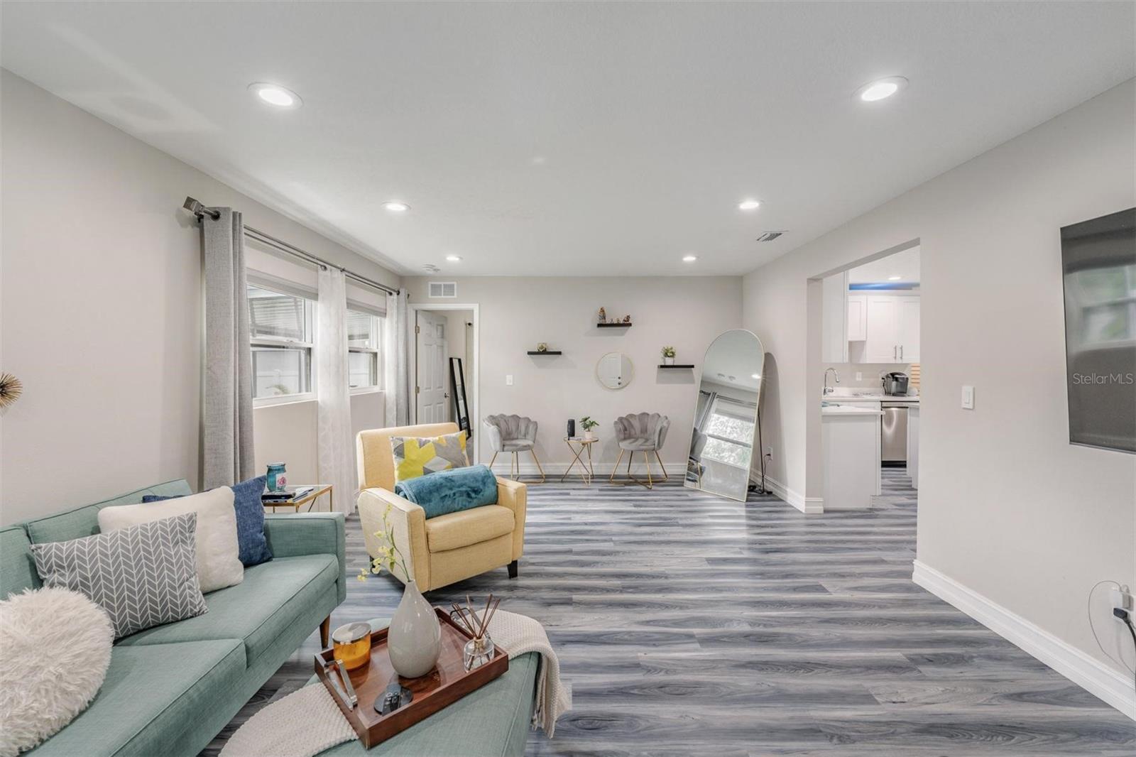 HAMNERS W E ALBIMAR - Residential