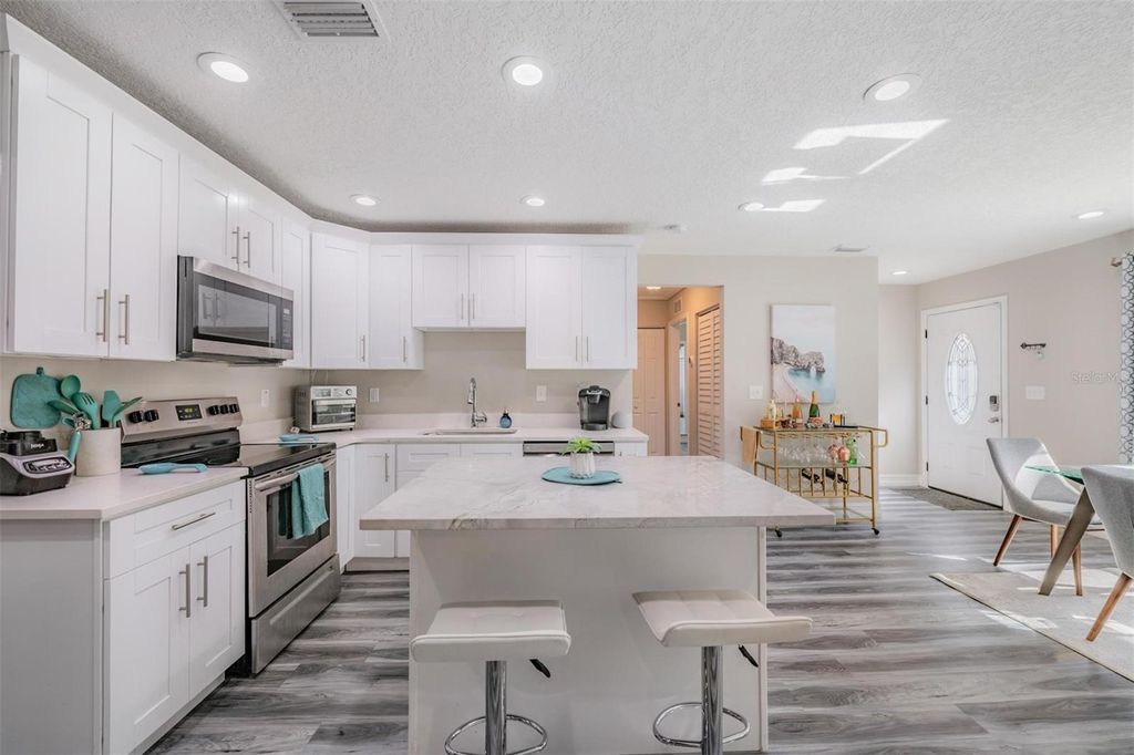 Photo of 7308 N Dartmouth Avenue, Tampa, FL 33604 (MLS # TB8489714)