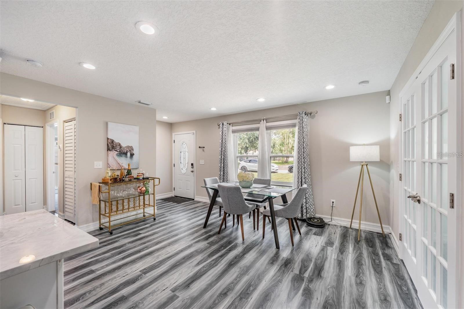 HAMNERS W E ALBIMAR - Residential