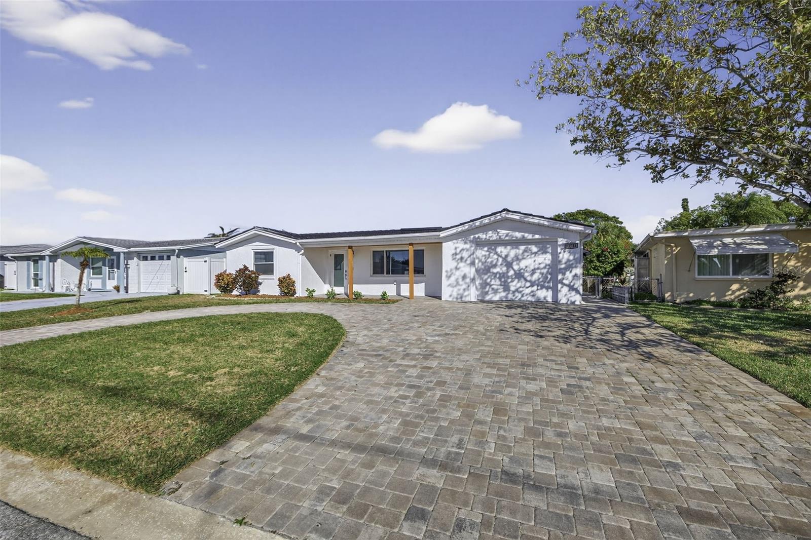 LEISURE BEACH - Residential
