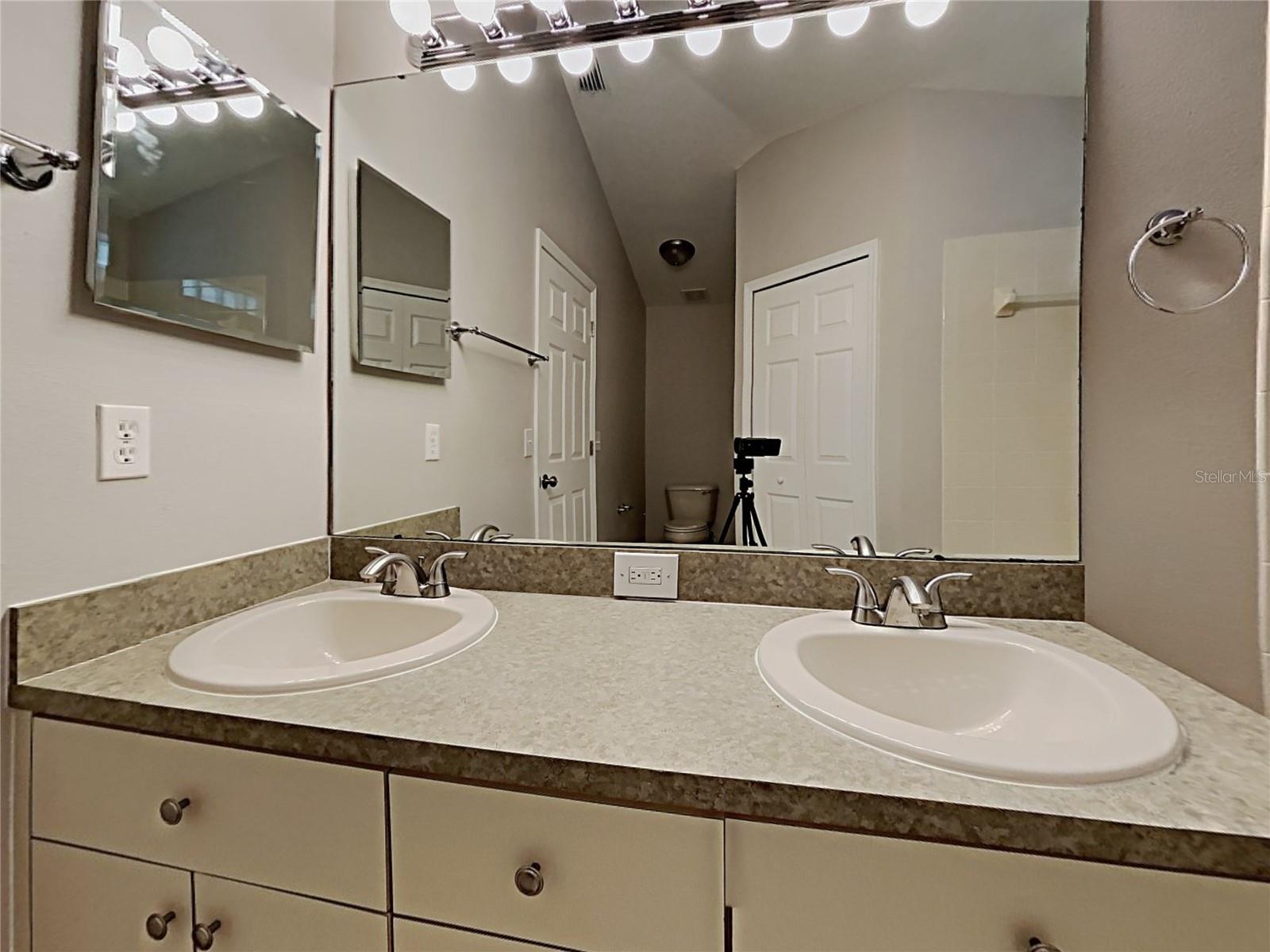 SOMERSET TR E - Residential