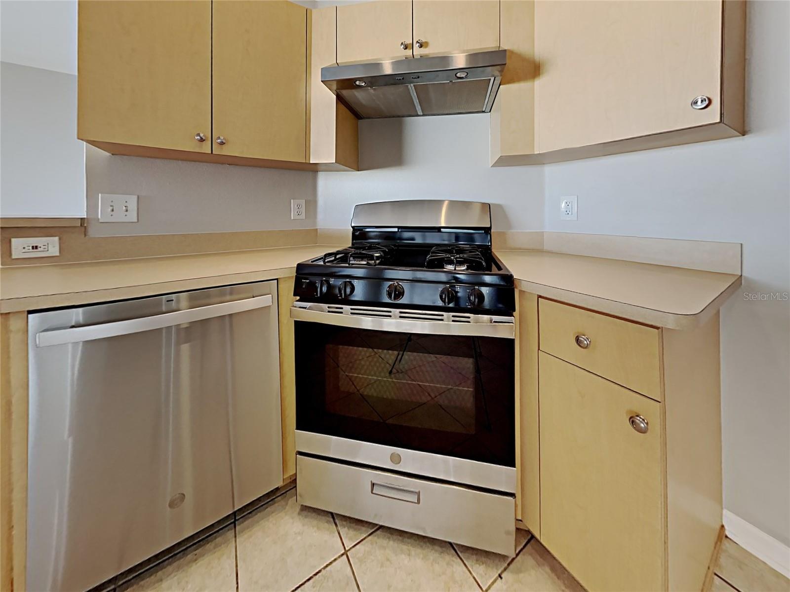 SOMERSET TR E - Residential