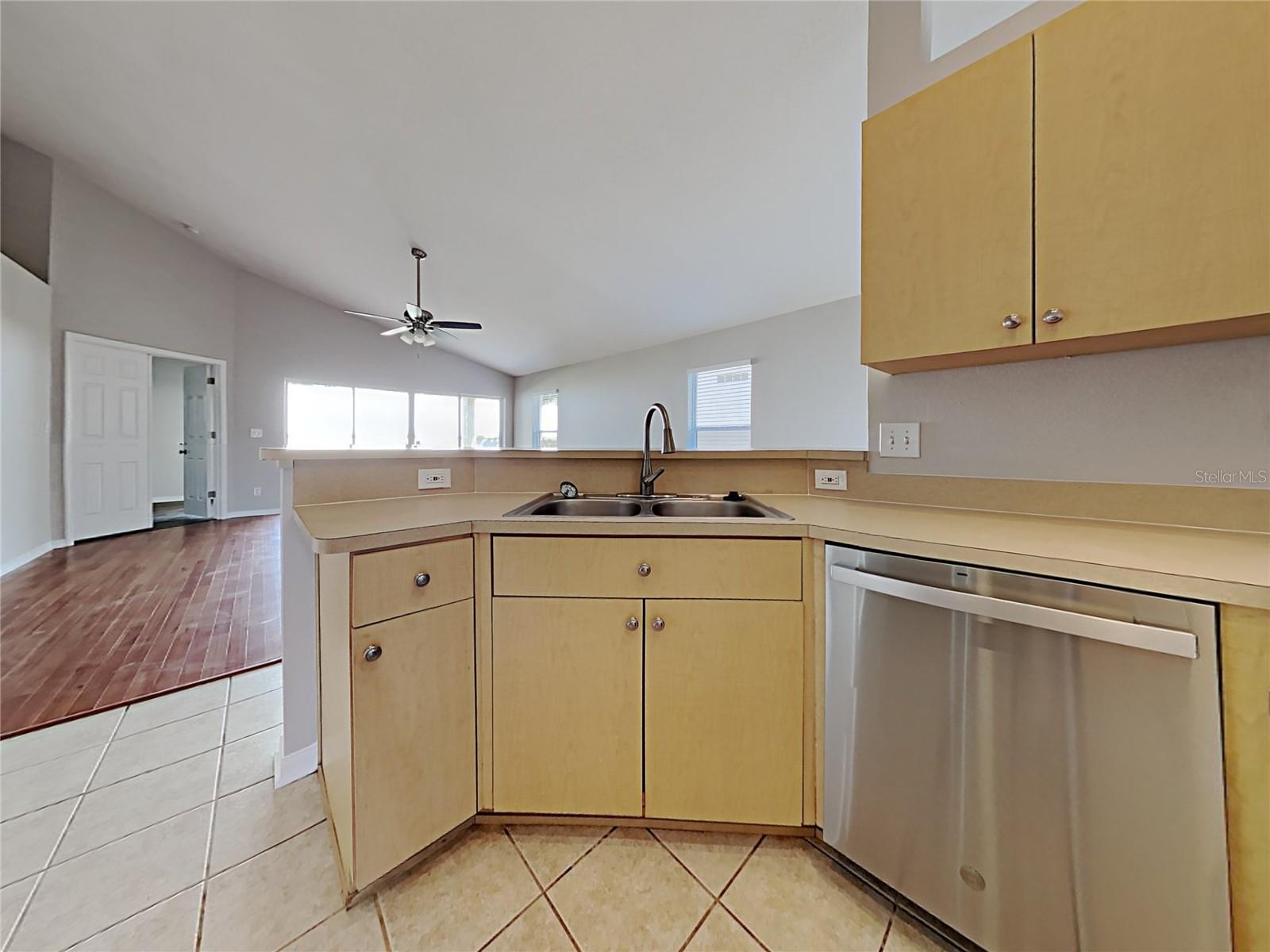 SOMERSET TR E - Residential