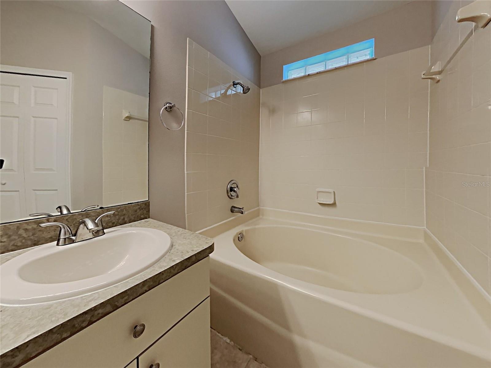 SOMERSET TR E - Residential